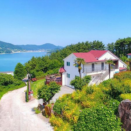 Travel Sketch Pension Кодже Экстерьер фото